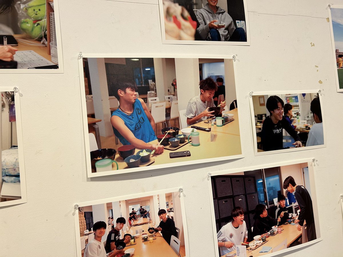 rikujou_cherry's tweet photo. 写真展すごく良かった！
平林くん、本当に卒業したのかな？ってくらいたくさん写真に写ってた気がする笑
 #まちと走る2025 https://t.co/Oc2G9HRWlC