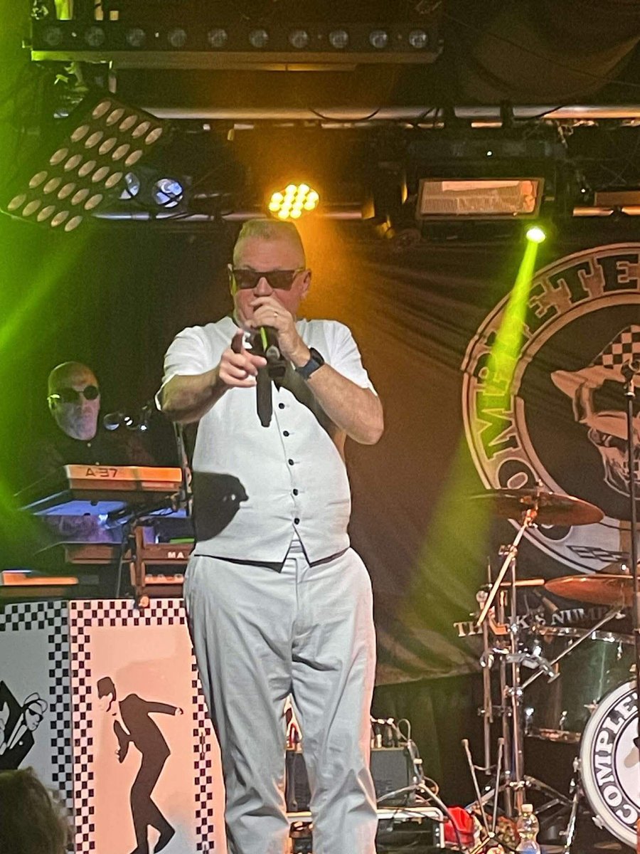 Complete Madness 💎 tweet media