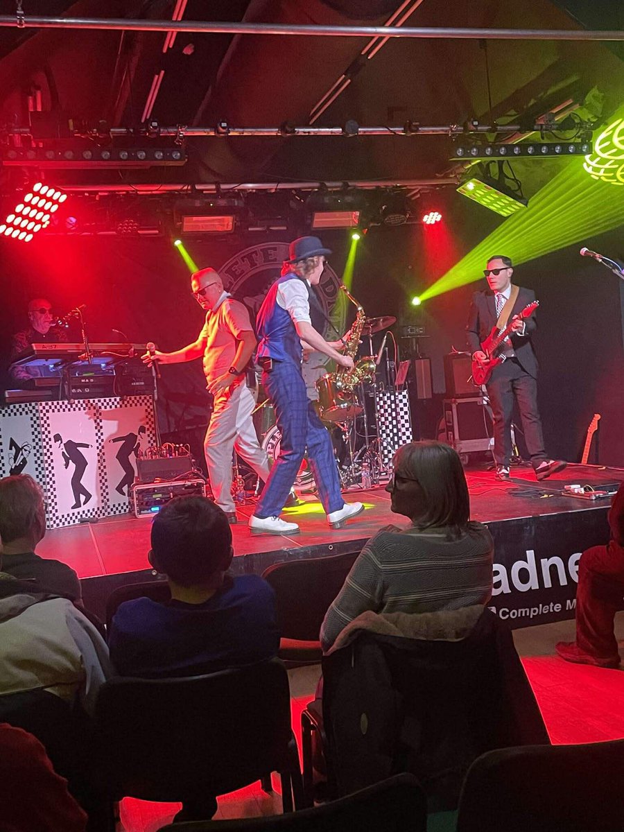 Complete Madness 💎 tweet media