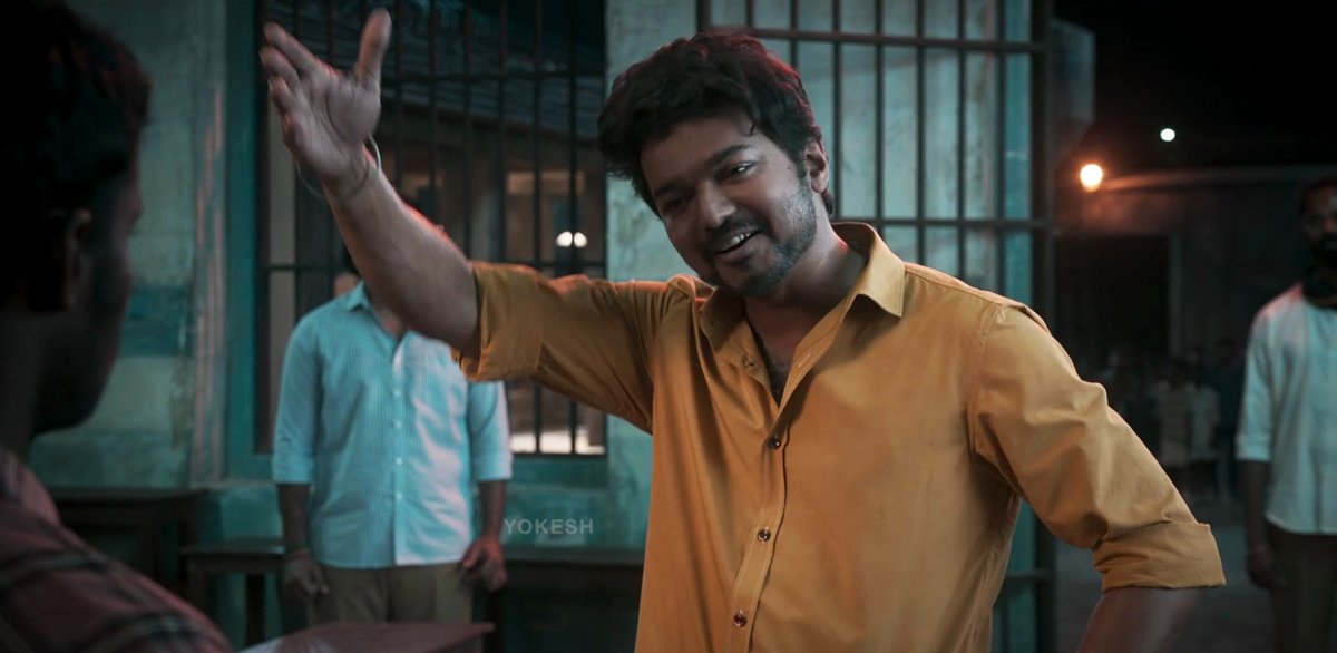 RitzyCinemas's tweet photo. Enna sonnanga, KTV la kooda paaka matangala..
#Mankatha va Pudichavanga'la  Theatre la kondaadra aalunga 😎 Show'ku Show Kondaditu Irukanga 😍
HOUSEFULL FESTIVAL 🔥
#MankathaInRitzyCinemas https://t.co/AYtwJE4nWj