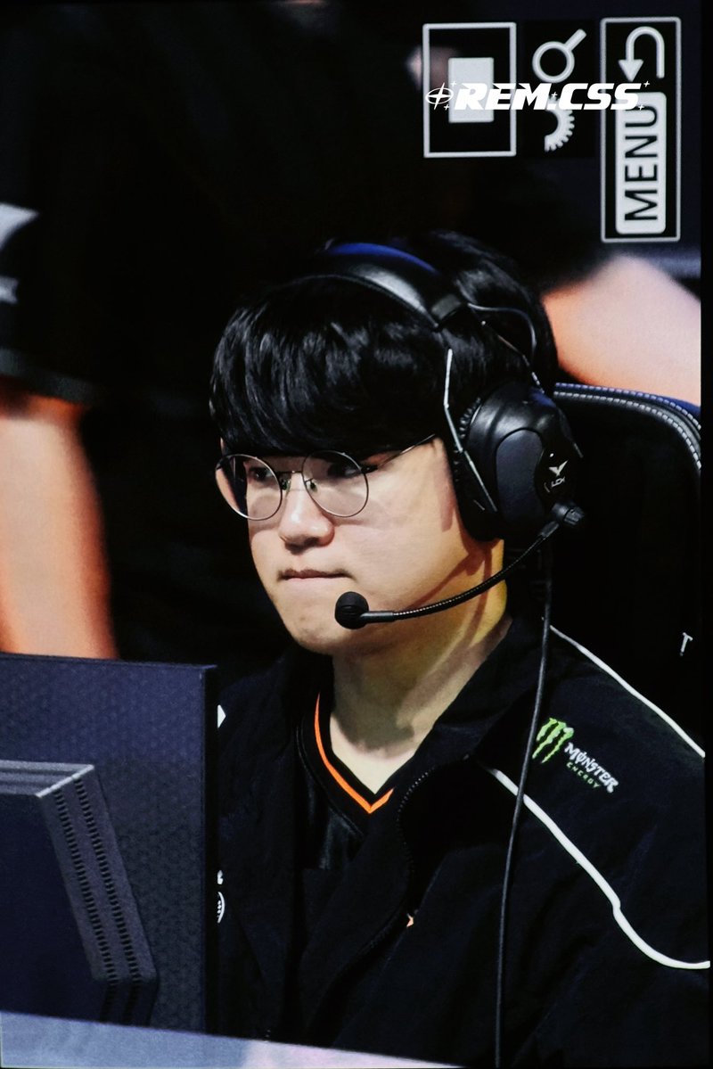 rem_css's tweet image. 260124 LCK CUP

😾

#Gumayusi #구마유시 #이민형
