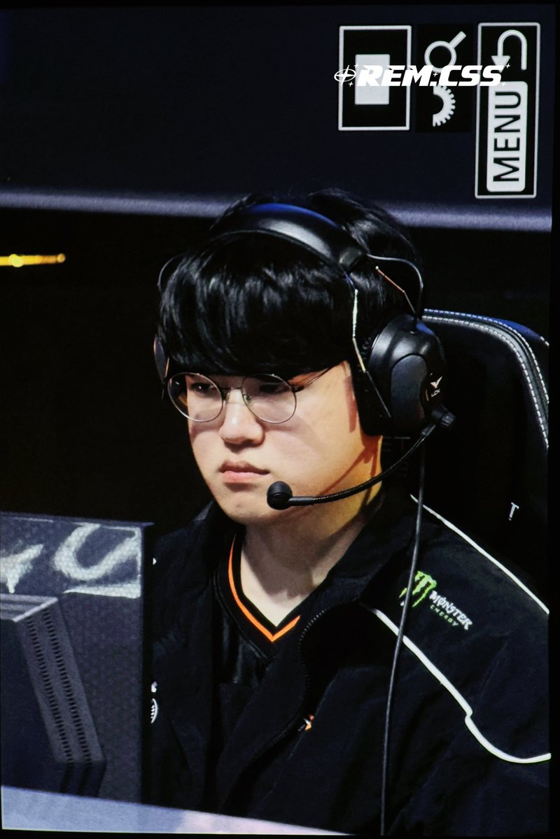 rem_css's tweet image. 260124 LCK CUP

😾

#Gumayusi #구마유시 #이민형