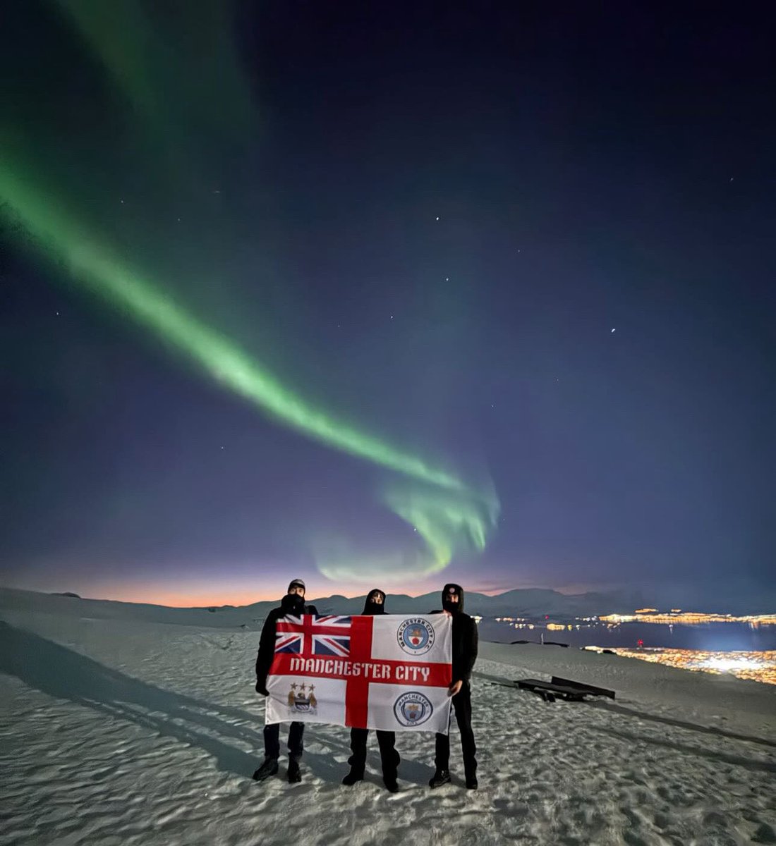 FBAwayDays's tweet image. What an incredible photo, captured by a Manchester City fan during their away trip to Bodo in Norway this week. 😲👏