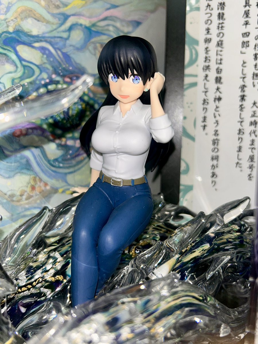 kanaguya's tweet image. なんとなんと、本日金具屋お泊まりの方で瑠璃の宝石ファンの方がいらっしゃるというので、今日の朝池袋でゲットした昨日出たばかりの凪さんと瑠璃さんのフィギュアを飾りました！たぶんゲーセン以外では国内最速展示なのでは！…