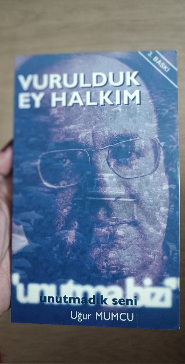 “Bilgi sahibi olmadan fikir sahibi olunmaz.”
🖤🥀
#UğurMumcu
#24Ocak1993 
#unutmadıkseni