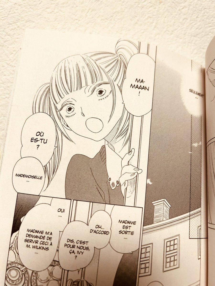 フランス語版の「メジロバナの咲く」3巻をいただきました！
ママンの綴りがとてもギザギザでなんかかわいい…💕
フランス語圏の皆様どうぞよろしくお願いいたします。[中]