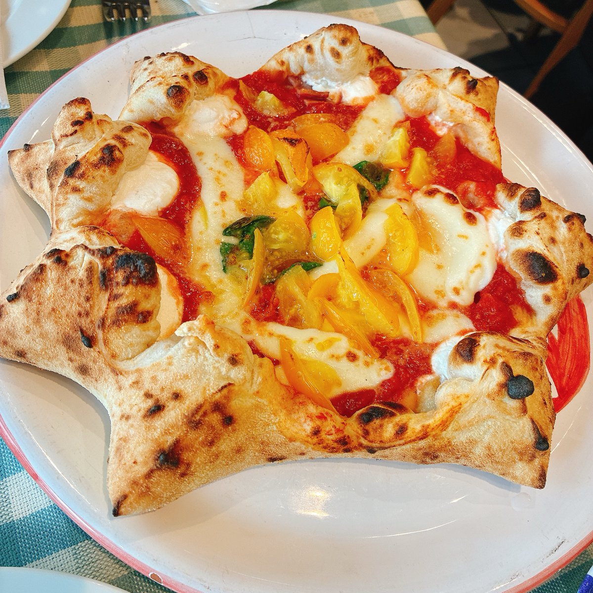 srnoGg's tweet photo. ピザ美味しかった、、！！ https://t.co/zbGQFfSuF4