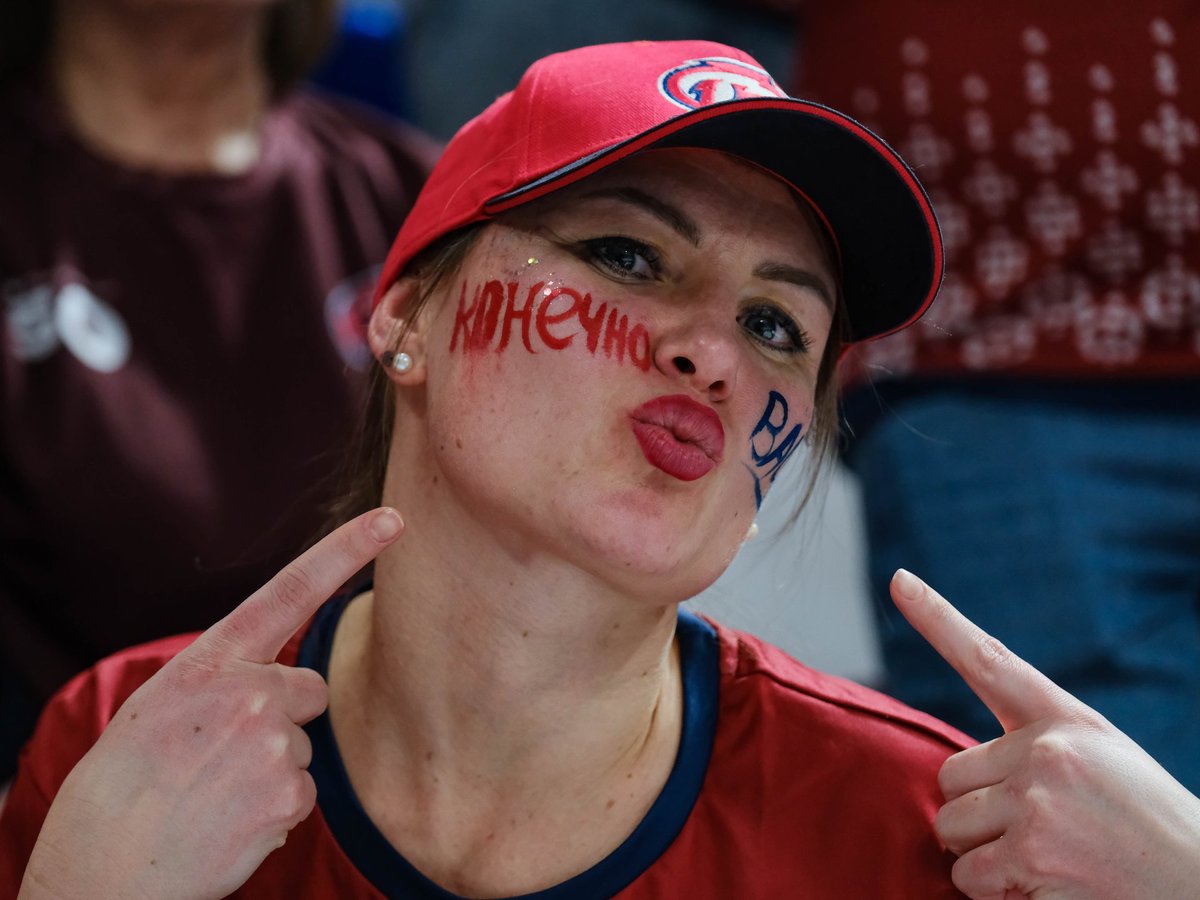 📸 Фоторепортаж с матча Факел-Енисей ➡️ vk.com/album-59191392…