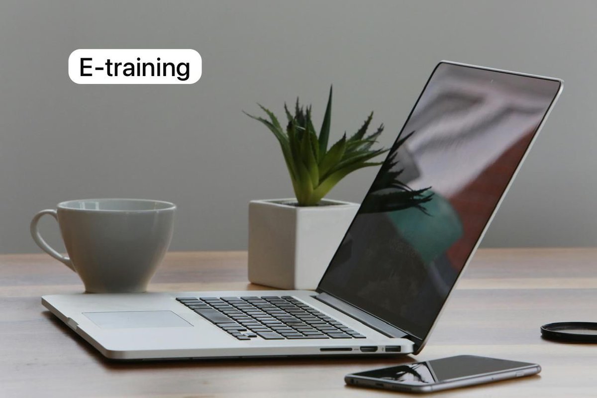 #التدريب
#التدريب_الإلكتروني 
#تطوير_الذات 

فنّ التعامل مع التقنية في التدريب الإلكتروني
( E-training ) يقوم على حسن الاختيار، وجودة التواصل، وإدارة التفاعل بروح إنسانية واعية. فالتقنية أداة، أمّا النجاح فصناعته بعد توفيق الله من إنسان مبدع يعرف كيف يستخدمها ويتعامل معها بحكمة.