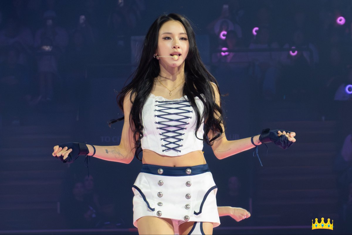 BeyondWords1020's tweet photo. I missed you! 💙🍀

#TWICE #CHAEYOUNG #트와이스 #채영 https://t.co/oxFAjsk6Op