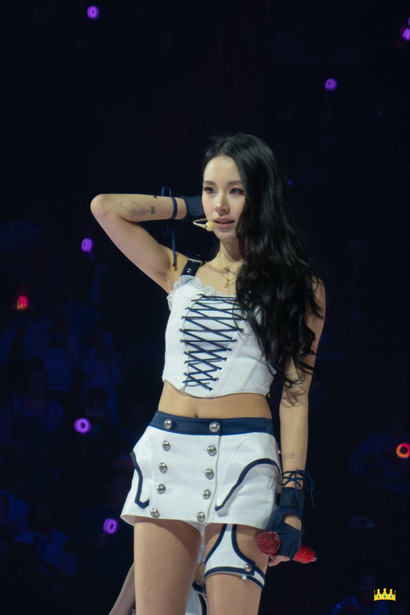 BeyondWords1020's tweet photo. I missed you! 💙🍀

#TWICE #CHAEYOUNG #트와이스 #채영 https://t.co/oxFAjsk6Op