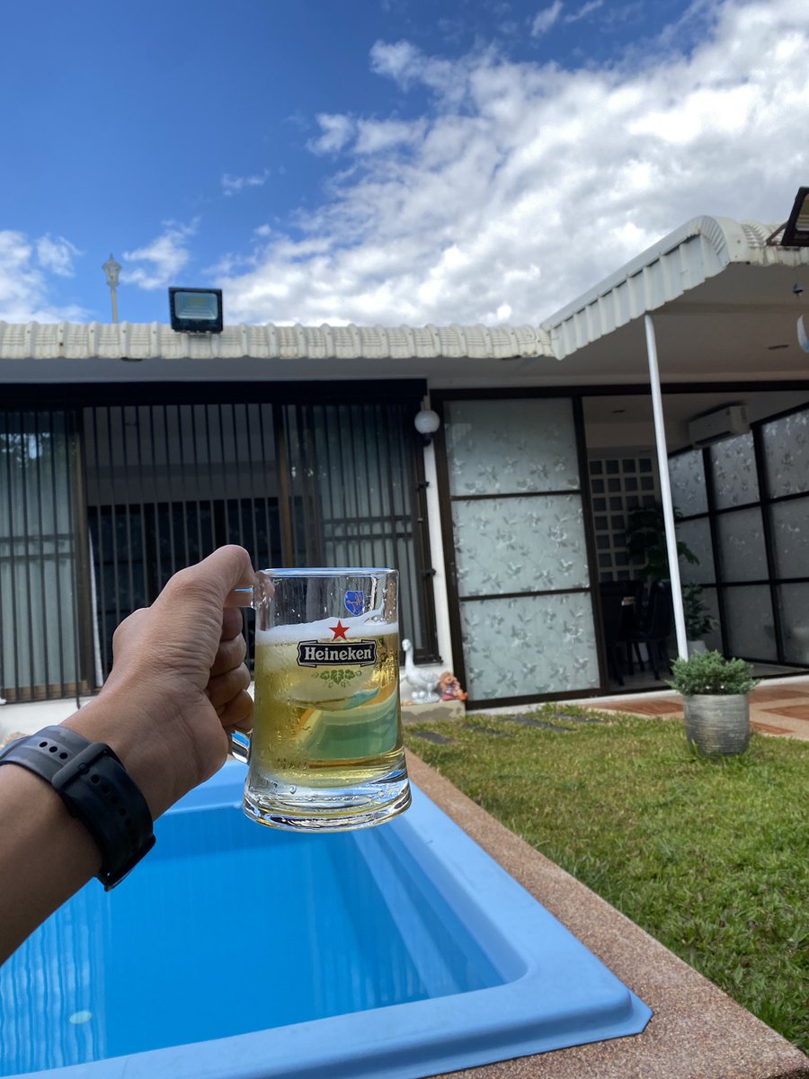 อยู่บ้านอยากนั่งแดกเบียร์ตอนบ่าย3 ก็ได้😂