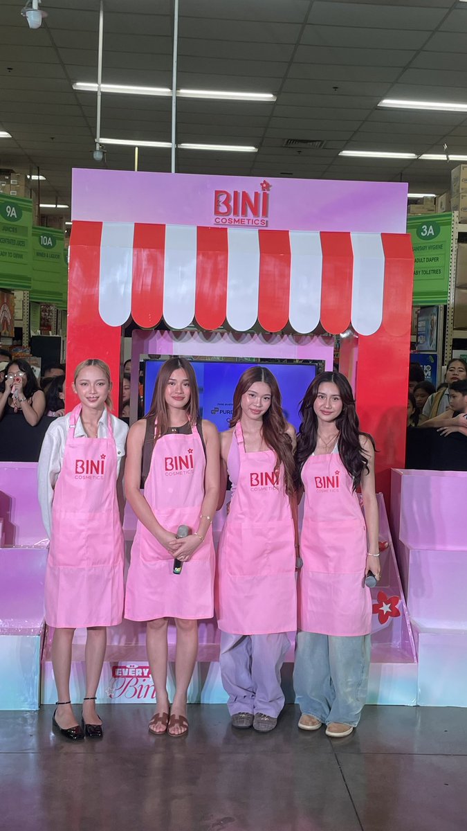 Puregold_PH's tweet photo. Eh yung may Part 2 ang BINI as your Personal Shoppers...😫(🥰)

Dedma sa petsa de peligro! BINI Cosmetics secured tayo! Take all my money @bini_ph! 💸

Nice to see you again, girls! 🌸

#Puregold #AlwaysPanalo #BINI #BINI_Cosmetics #BeEveryBINI https://t.co/iARIRUzcLa