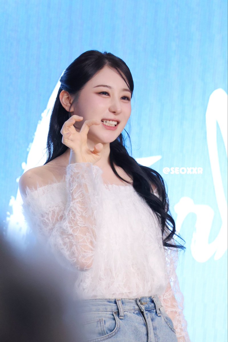 Seoxxr's tweet image. 260124 🐯🍒

#이채연 #LEECHAEYEON #李彩演