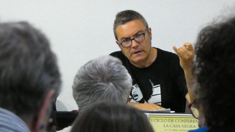 Cazarabet conversa con...   Juan Merino, traductor del libro de Costas Despiniadis “Demonios y nihilistas. El Dostoyevski político” (Volapük, El Garaje, Piedra Papel Libros, Calumnia y FAL-Aranjuez) ✍️📙👇
cazarabet.com/conversacon/fi…