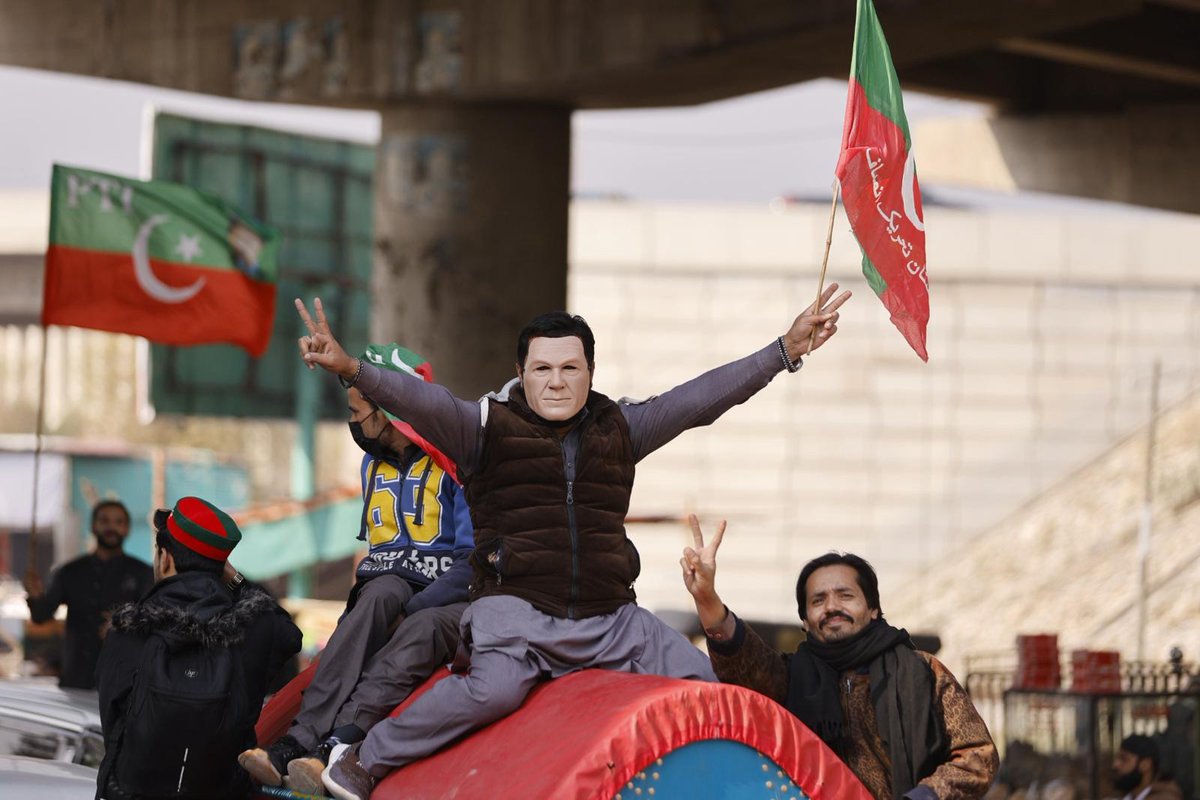 SaifSolicitor's tweet photo. سٹریٹ مومنٹ پشاور

سکہ نیازی کا چلتا رہے گا🔥 https://t.co/PXeCZ1xgmR