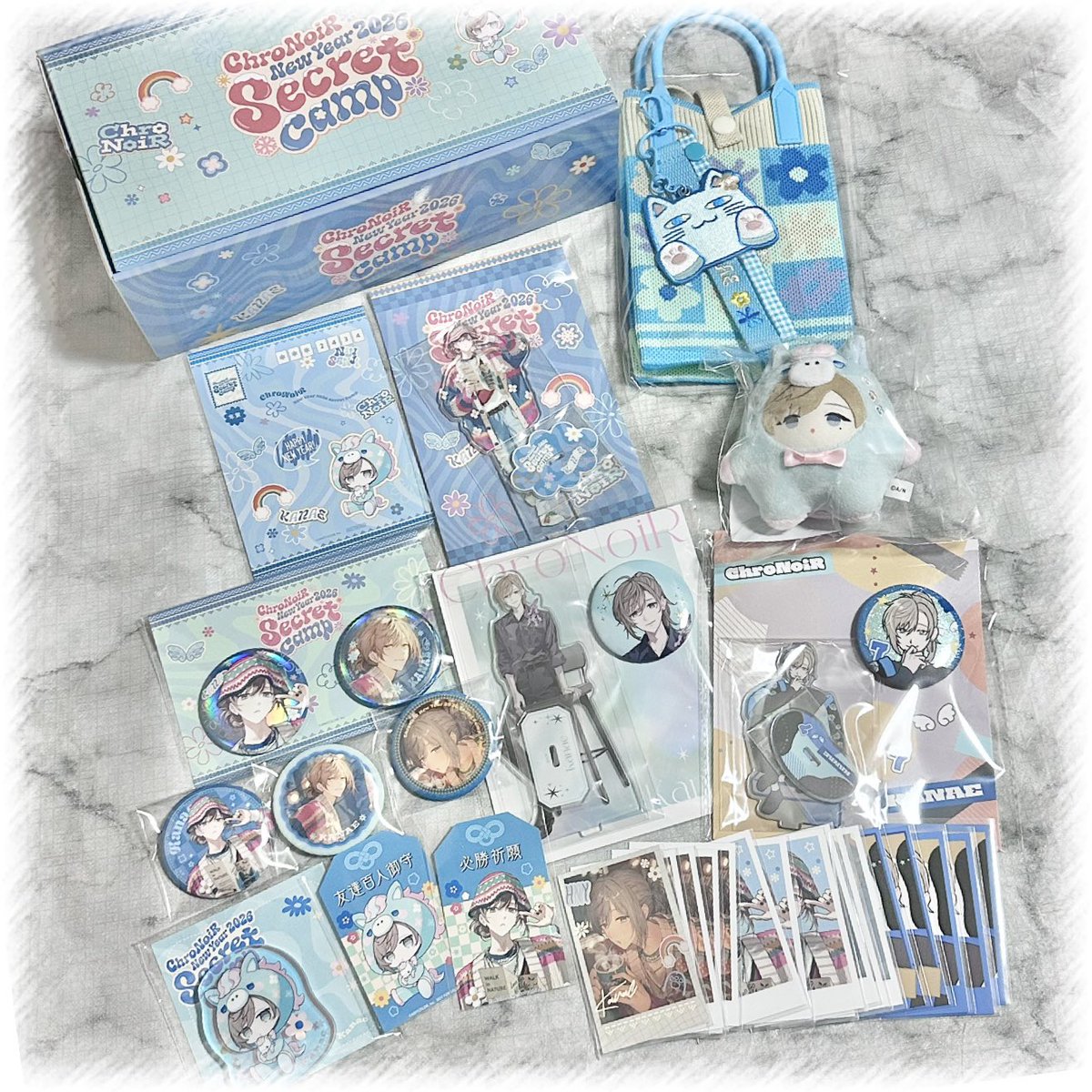 やっとOSの叶くんのLucky Boxとか届いた🔫全部かわいい🥹 特にうまえ