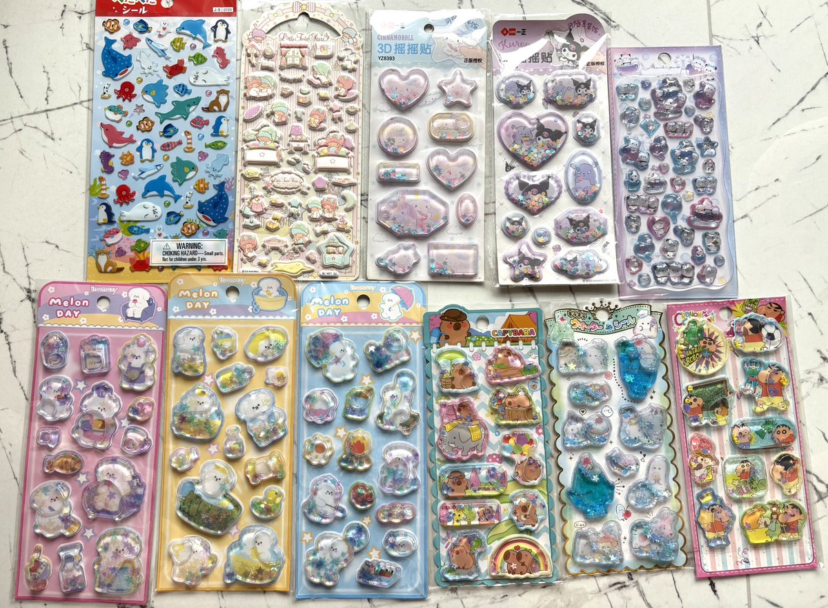 シルパト in シンガポール🇸🇬 まさかの家の下のモールにシールめちゃあった💦  こっちはボンドロみたいなやつよりウォーターシールが人気なのかウォーターシールの種類多め🍬 普段仮想通貨垢のパパ達が娘の為にボンドロ買ったポストしてると気持ちが和みます🍵  #シルパト ...