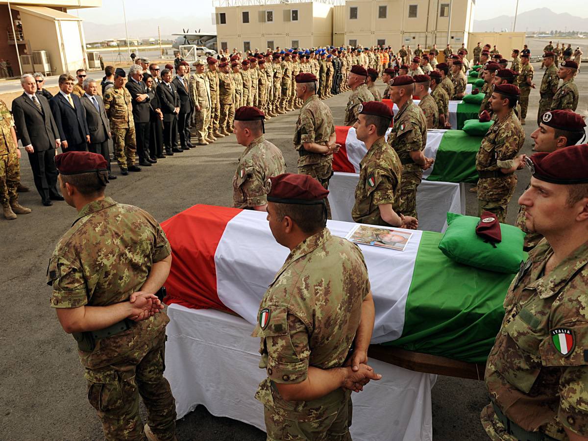 Noi non dimentichiamo.

#NATO #Afghanistan #Italia #Caduti