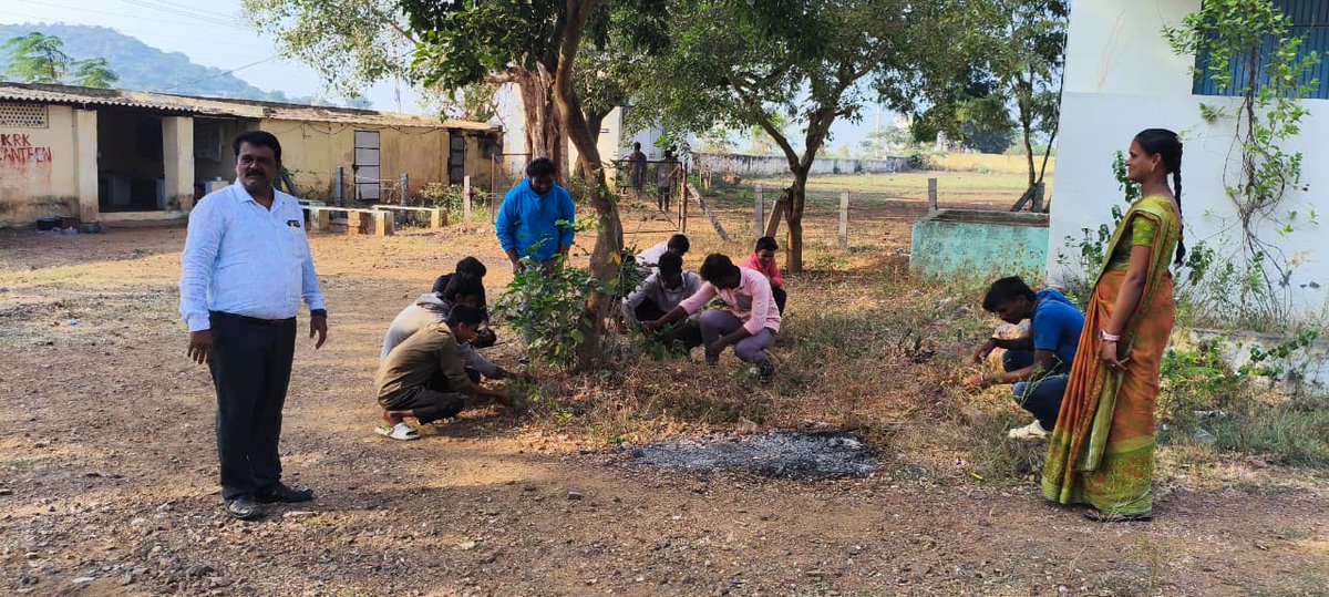 gdcaddanki's tweet photo. Swarna Andhra-Swachha Andhra (SASA)-
Implementation of SASA—"Zero Gap Sanitation Andhra Program"—24 th January 2026—Instruction

#APCCE,
#GDCsSASA, #Zero-GapSanitationAndhra(SASA). https://t.co/cmiQq9QgF8