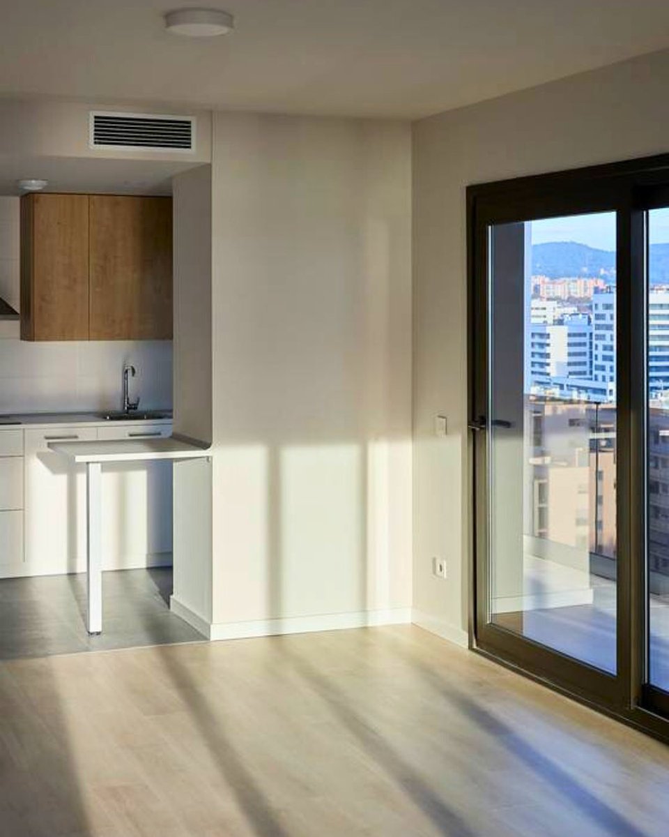 Metropolitan House tweet media