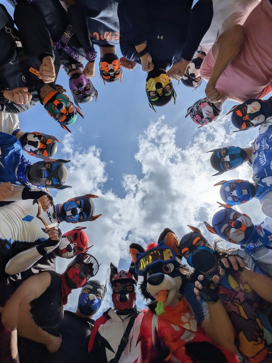 Mr.S Rubberforfun tweet media