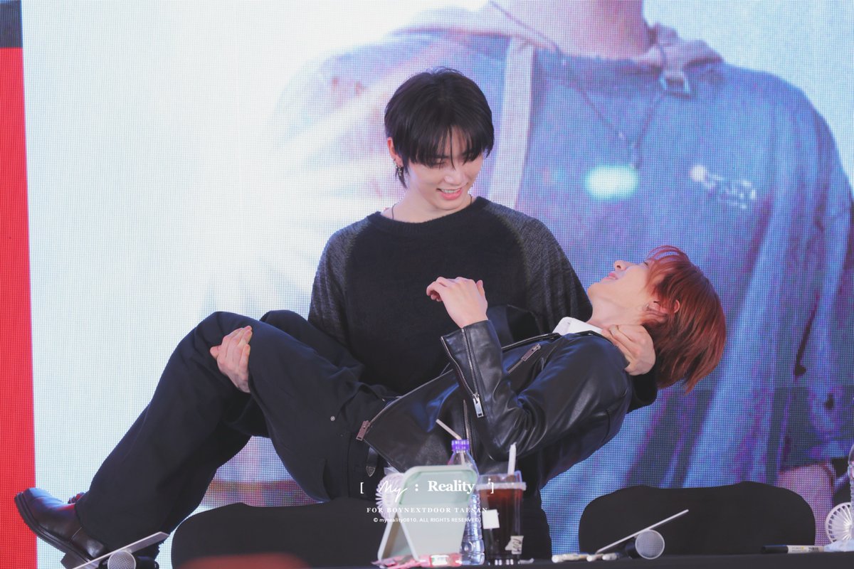 myreality0810's tweet image. 260124 

오맨

#태산 #보이넥스트도어 
#TAESAN #BOYNEXTDOOR