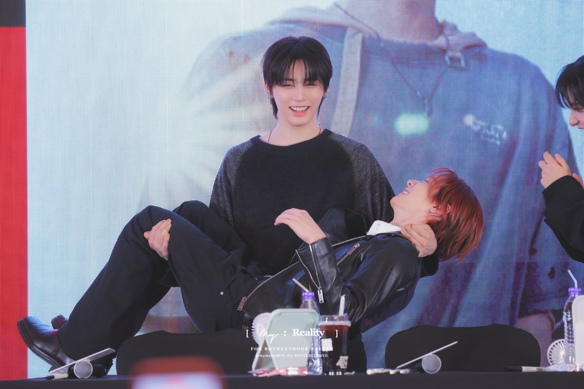 myreality0810's tweet image. 260124 

오맨

#태산 #보이넥스트도어 
#TAESAN #BOYNEXTDOOR