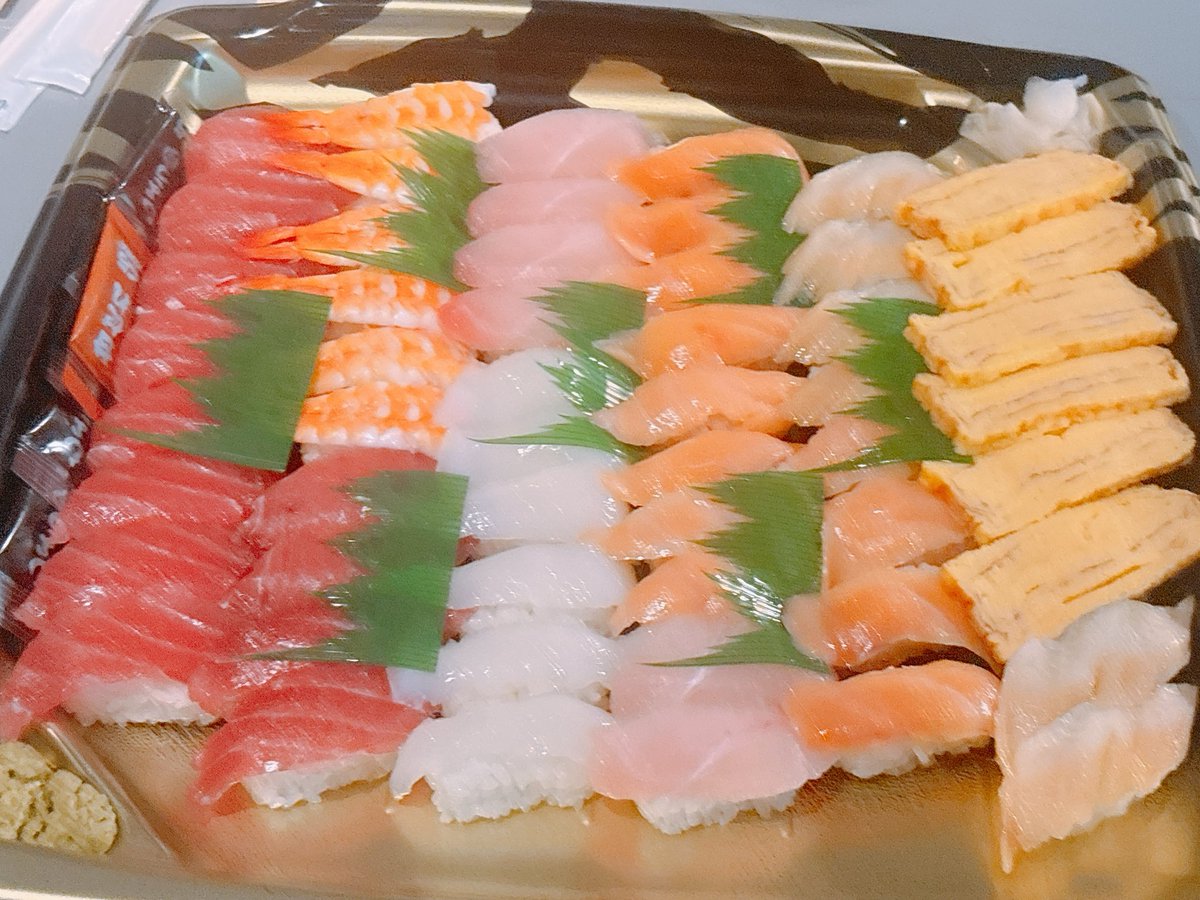 わかと tweet media