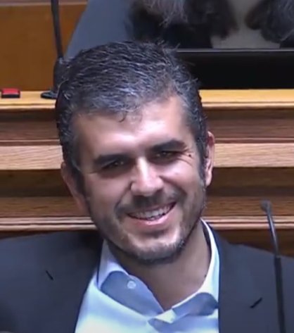 Este gajo mete o cotrim no bolso.