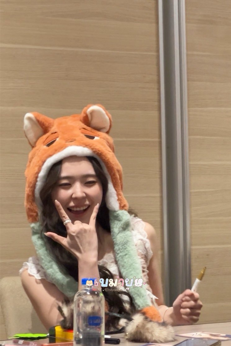 หมาป่าเจ้าเล่ห์หนิ ! 🦊

JUNEMEWNICH OUR LOVE SIGN
#สนามอ่านเล่น2026xJuneMewnich