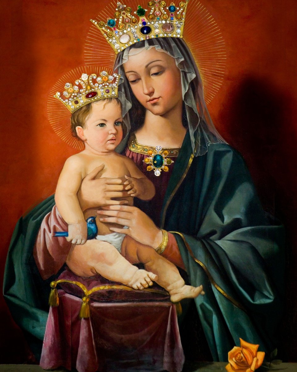 opusdei_es's tweet image. 👑 Hoy celebramos la fiesta de Santa María de la Paz, una advocación mariana muy especial en el Opus Dei 💐

Santa María de la Paz es la iglesia prelaticia del Opus Dei. El beato #ÁlvarodelPortillo resumía el significado de Santa María de la Paz como un lugar hacia el que…