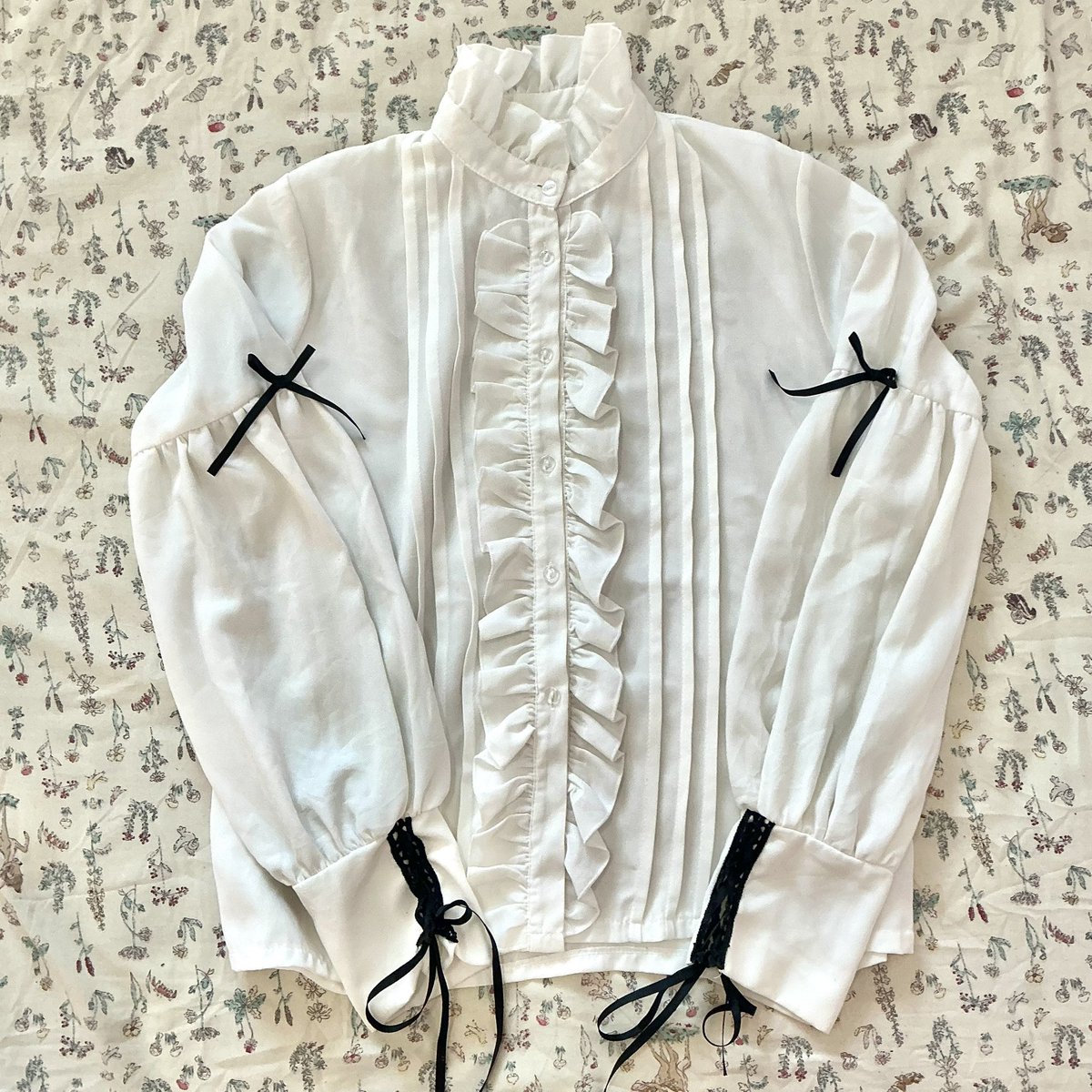 keptforthem's tweet photo. Price :   60 บาท

* ตำหนิตามภาพ
Chest (อก) : 40
Length (ยาว) : 24-25

📮ค่าส่ง40.- สนใจDM💬
#thrifted #thriftedthailand
#ส่งต่อเสื้อผ้า #เสื้อผ้ามือ2 #เสื้อผ้ามือสองราคาถูก #เสื้อผ้ามือสองสภาพดี #เสื้อผ้าสาวอวบ #ส่งต่อคสอ #โล๊ะตู้เสื้อผ้า #โล๊ะตู้ #ส่งต่อ
 #เสื้อผ้ามือสอง https://t.co/tEq33jGSTN