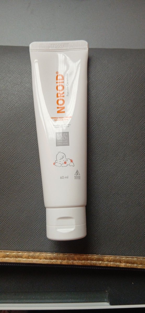 Buat temen2 yang tipe kulitnya dry dan sensitif, bisa dicoba pake noroid. Mereka ga perlu iklan atau endors selebgram. Namun secara komposisi memang jos banget untuk dry and sensitif skin🥰