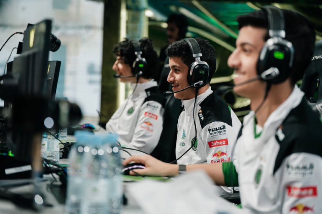 K22N8's tweet photo. 🚨 بث اليوم | فالكونز في روكيت ليق 🦅💚

🎮 تصفيات الأوبن مينا 3
🎙️ ضيفنا: عادل الروقي – أفضل محلل ولاعب في روكيت ليق @3adel_ss 

⏰ نبدا : 7:00 مساءً
🟣 البث على: تويتش https://t.co/8W6h2nqVPI