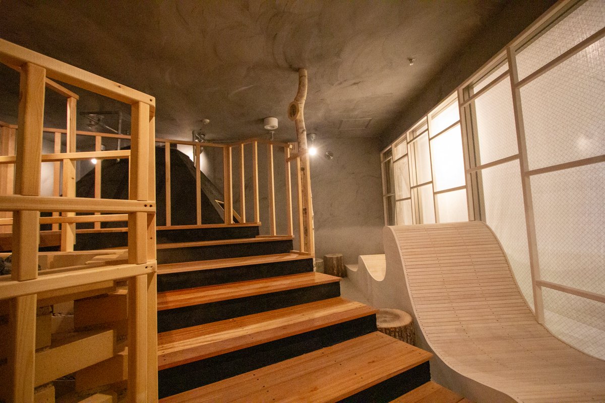 SaunaLab_JP's tweet photo. こんばんは🌝
本日は21:00まで営業しております🌙
(SAUNA CLOSE 20:30)
Unkaiの波ベンチに身を預け、ミストタイムを味わいませんか🧖♀️🌊
きっと、こころも体もゆっくり解きほぐされるはずです🌿
#サウナラボ #UNKAI https://t.co/HvhlBfm9kq