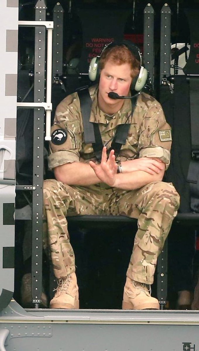 wardy2104's tweet photo. We all know who the true soldier is and WAS. There's never been any doubt that Harry was the real military veteran.... And then there's Willy, no words for this one...
#WeStandWithHarry
#PrinceHarry
#PrimceHarryTheSoldier
#GoodKingHarry 
#WillyIdle https://t.co/JrghGpyGH5