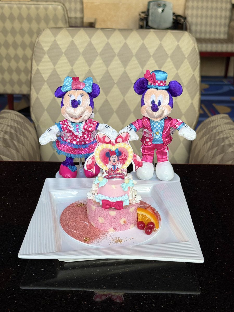 ハイピの期間限定ケーキセット🎂🎀
甘さ控えめ、いろんな食感で美味しかったです