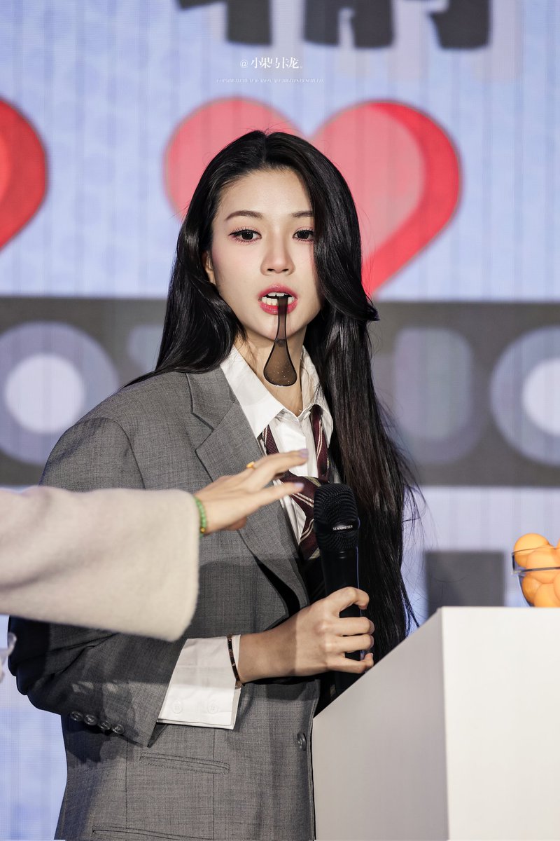 TTTguoguo's tweet photo. 🏹

GINNY JAYNA 1ST FANSIGN SH
#MissGinJayFansignInShanghai https://t.co/iaZ2yRB7ju