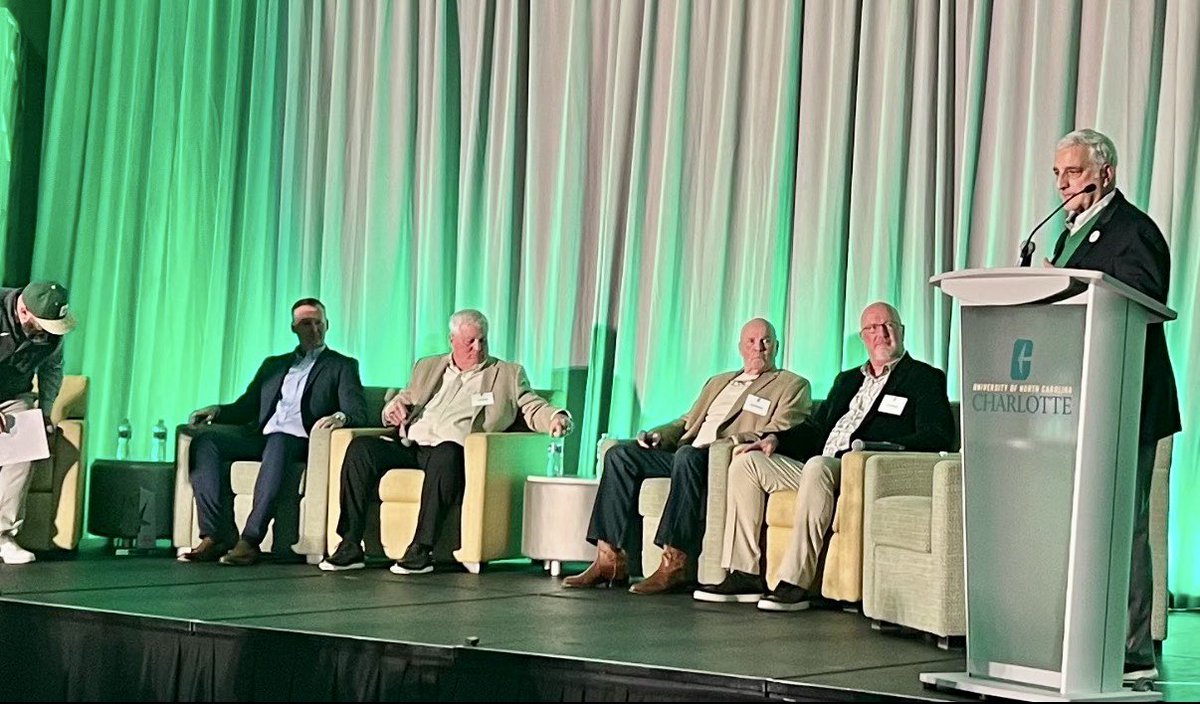 jeddie14's tweet photo. It was an honor to share the stage with @rwoodardCLT and all the other former head coaches during the @CharlotteBSB First Pitch Dinner. I so much enjoyed sharing stories and reliving my small part of the great 48-year history of this program. Thank you so much for including me! https://t.co/no47jKml8u