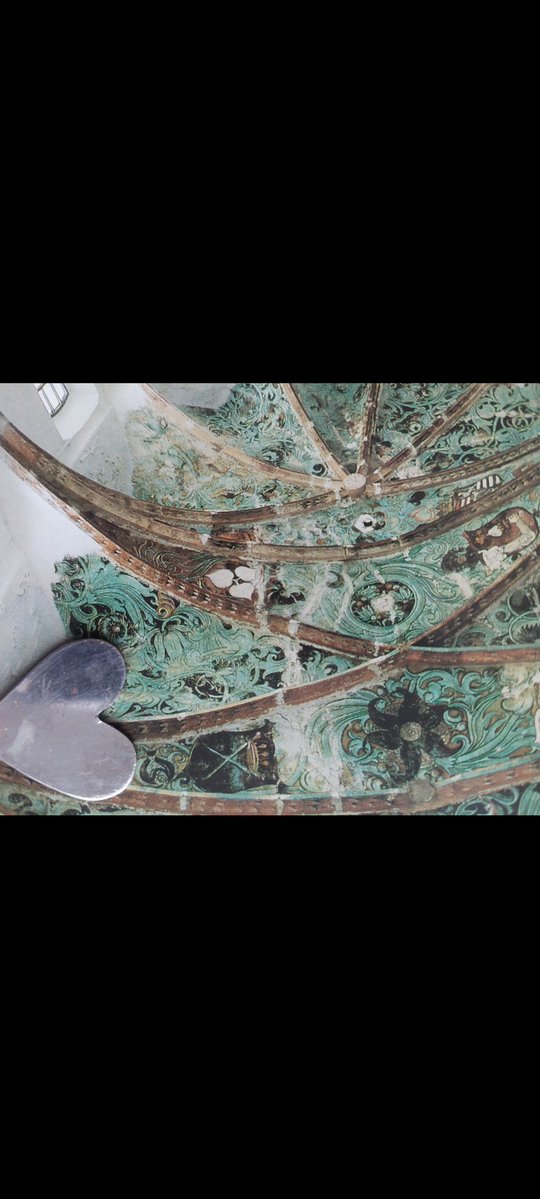 Turmeremit's tweet image. Meine Vorfahren kamen Väterlicherseits aus dem heutigen Romania, diese Wappen im ehemaligen Siebenbürgen bestätigen meine Herkunft und Verwandtschaft zu dem großen Stefan L. M. ROTH.
REST&amp;amp;PEACE, REFORMATOR HELFER UND OPFER IM KAMPF EINER FRIEDLICHEN REVOLUTION. PETRA ROTH,BERGER