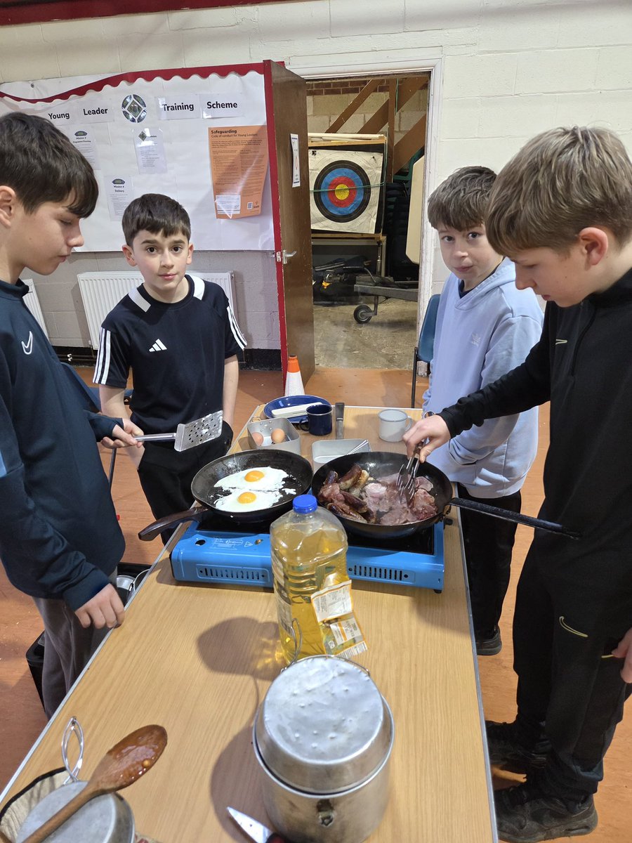 East Goscote Scouts tweet media