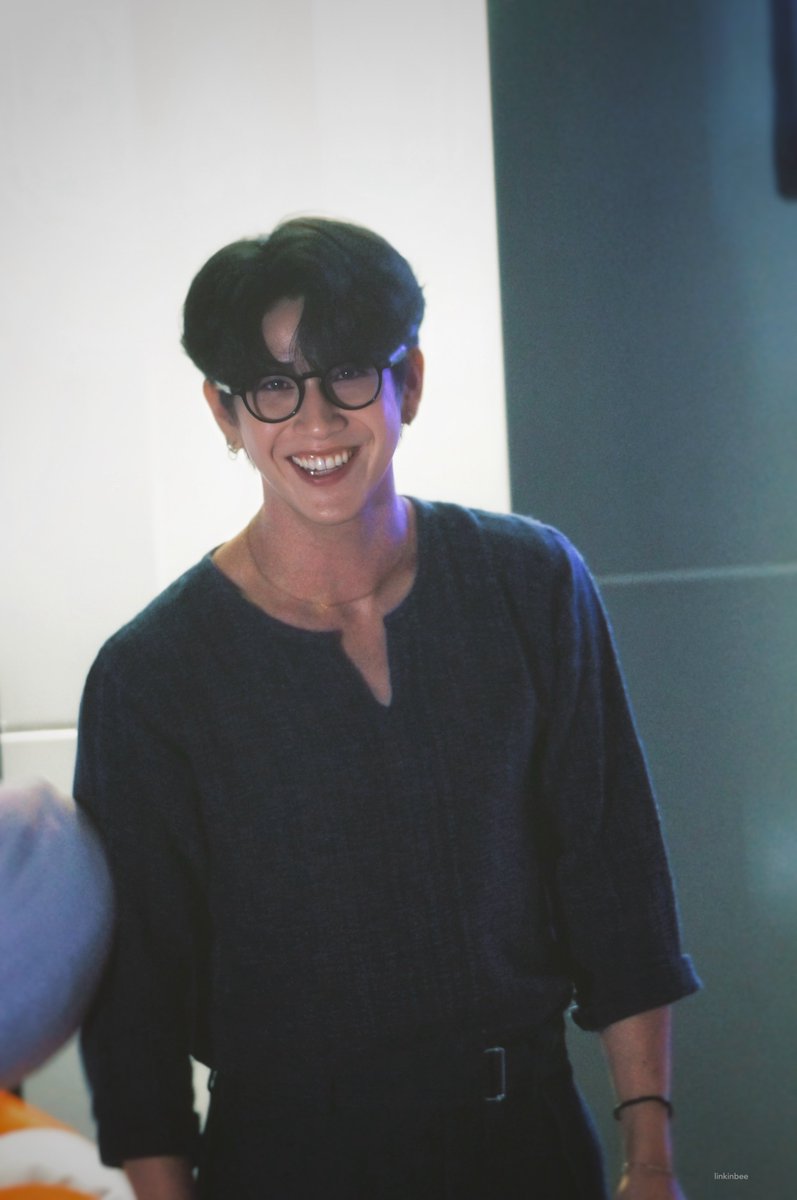 BΞΞ ★ 🎈 tweet media