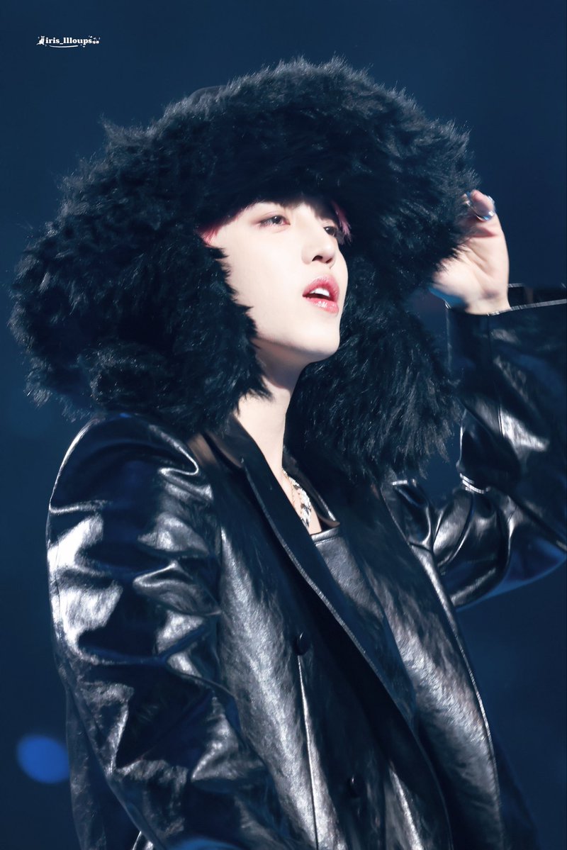 Irisllloups's tweet image. 260124 CXM LIVEPARTY IN INCHEON D2
Black🖤

#에스쿱스 #SCOUPS 
#승철 #세븐틴
#SEVENTEEN #CxM