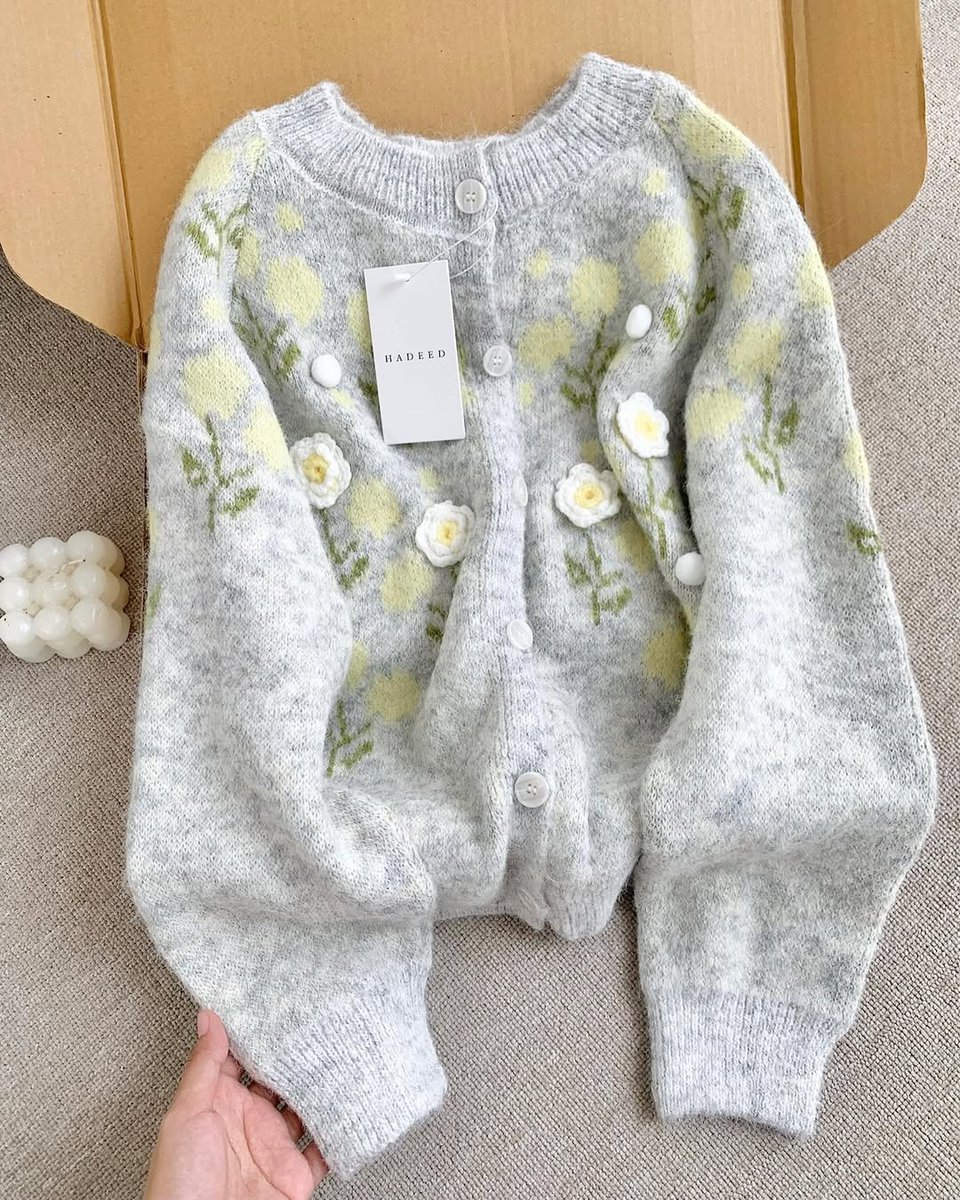 estheticalism's tweet photo. Must-Have Knitwear Pieces ❄️ https://t.co/6DcCagrWdA
