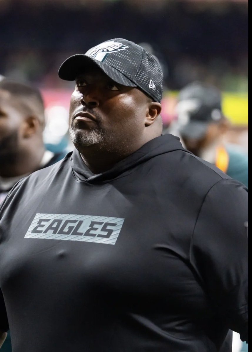 JFowlerESPN's tweet image. The Dolphins interviewed Eagles defensive line coach Clint Hurtt for their defensive coordinator opening, per sources. 

Hurtt, a former Miami Hurricanes defensive tackle, coordinated Seattle’s defense from 2022-23 before joining Philly’s staff.
