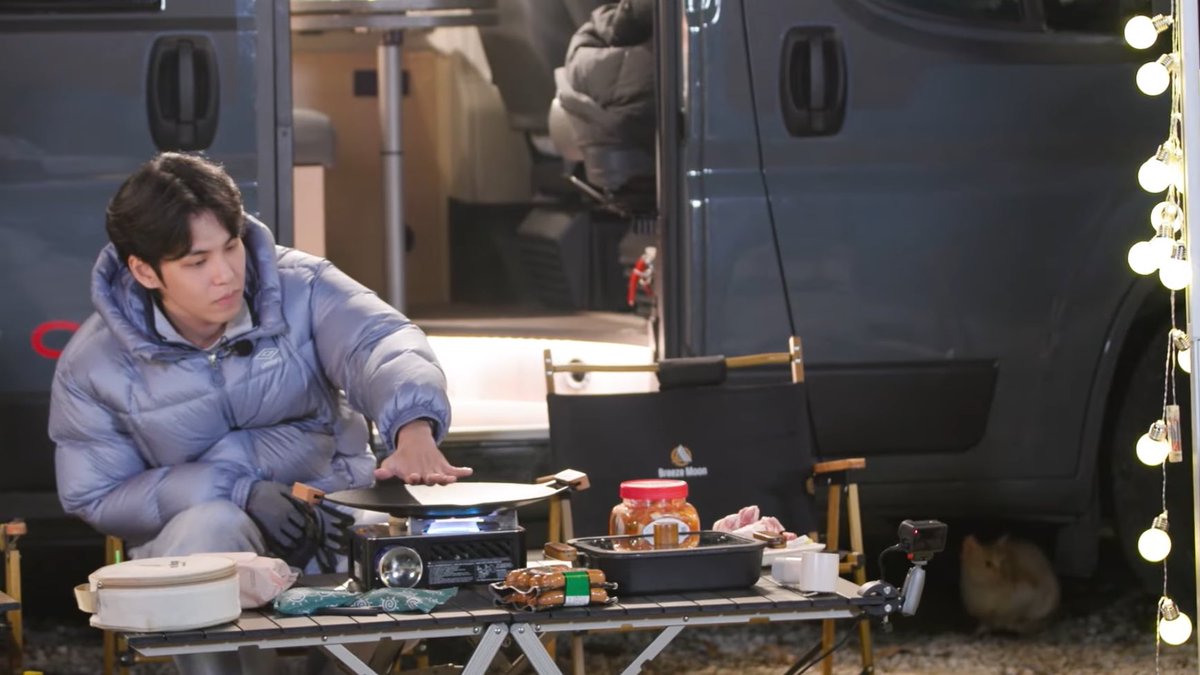 캠핑카안에서자규잇는영똥이빵꾸채울라고왓나바..아
씨.......ㅡ궈여워....