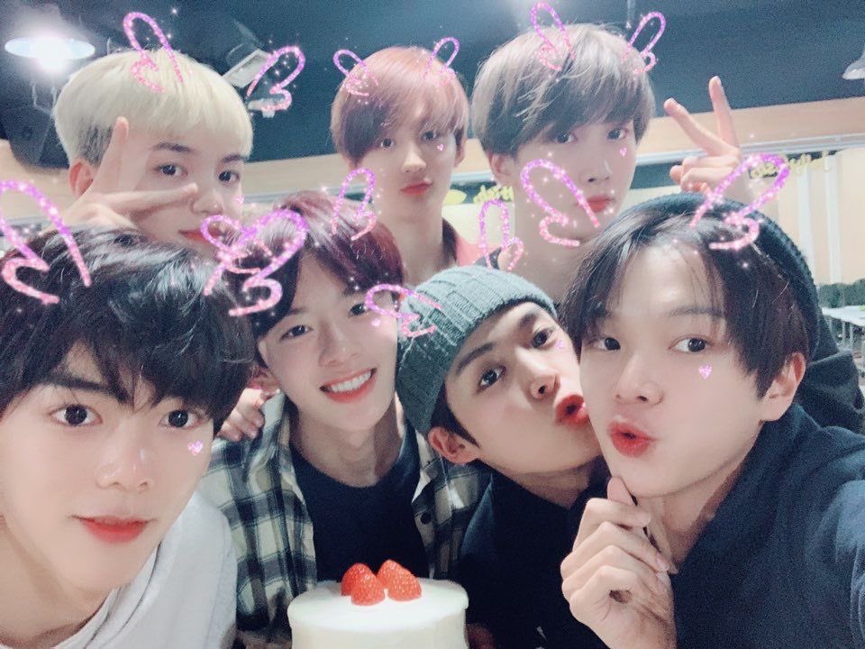 yovrme's tweet image. 깡아지 생일 축하해 생일뿐만 아니라 앞으로의 모든 날들이 생일처럼 특별한 나날이길, 매일이 웃을 이유 하나쯤은 꼭 있는 하루하루로 보내길 바라 ◛⁺⑅♡

#찬란하게_빛날_강민이의_스물넷
#HAPPY_KANGMIN_DAY