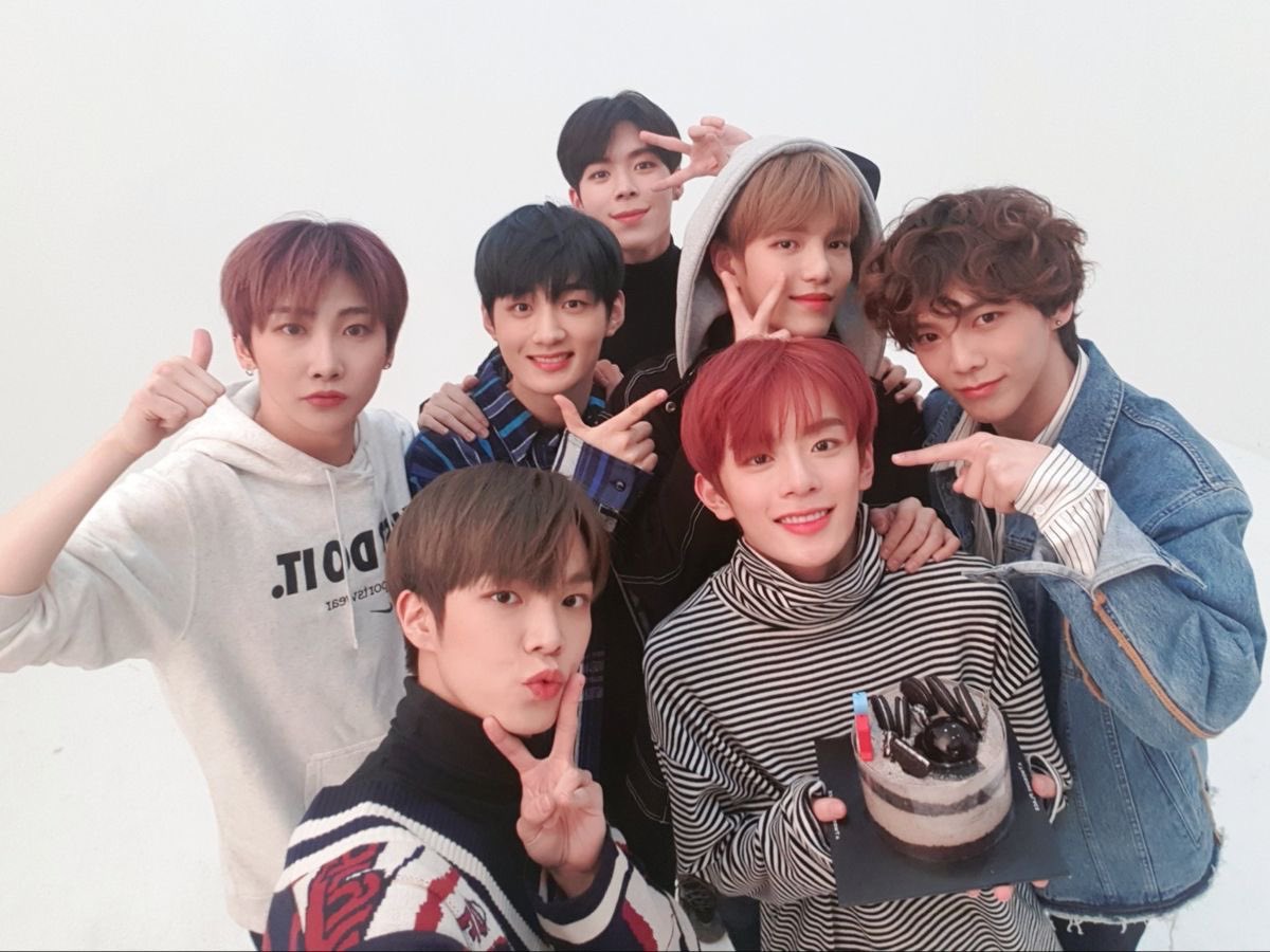 yovrme's tweet image. 깡아지 생일 축하해 생일뿐만 아니라 앞으로의 모든 날들이 생일처럼 특별한 나날이길, 매일이 웃을 이유 하나쯤은 꼭 있는 하루하루로 보내길 바라 ◛⁺⑅♡

#찬란하게_빛날_강민이의_스물넷
#HAPPY_KANGMIN_DAY