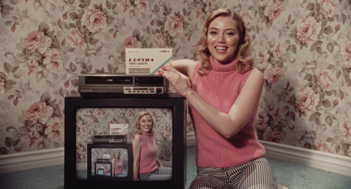 ASFFest's tweet image. 'Video Barn' by Bianca Poletti

Obsessing over cult horror films together, Julie vanishes after uncovering a VHS labelled 'Just Press Play'.

Watch it in our Film Library here: asff.co.uk/thriller/